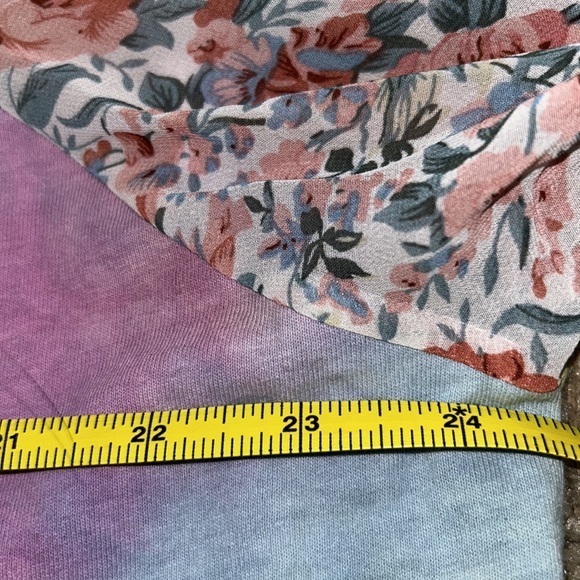 Women’s Gigio Plus Tiedye Top with animal print sleeves - Picture 6 of 9